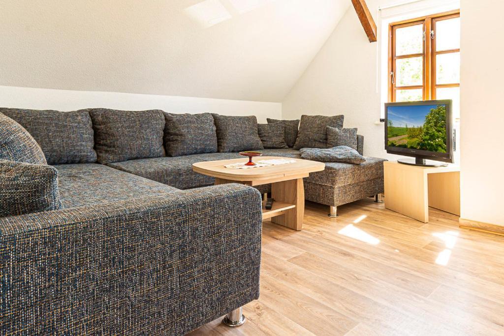 Ferienwohnung Am Walnussbaum Parchtitz Esterno foto
