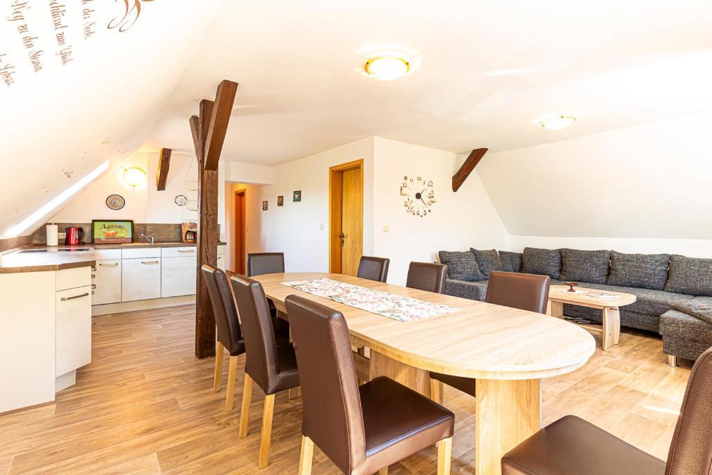 Ferienwohnung Am Walnussbaum Parchtitz Esterno foto